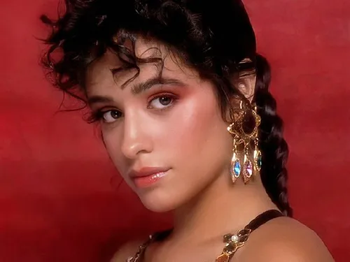 Camila Cabello nous fait danser avec "Don't go yet"